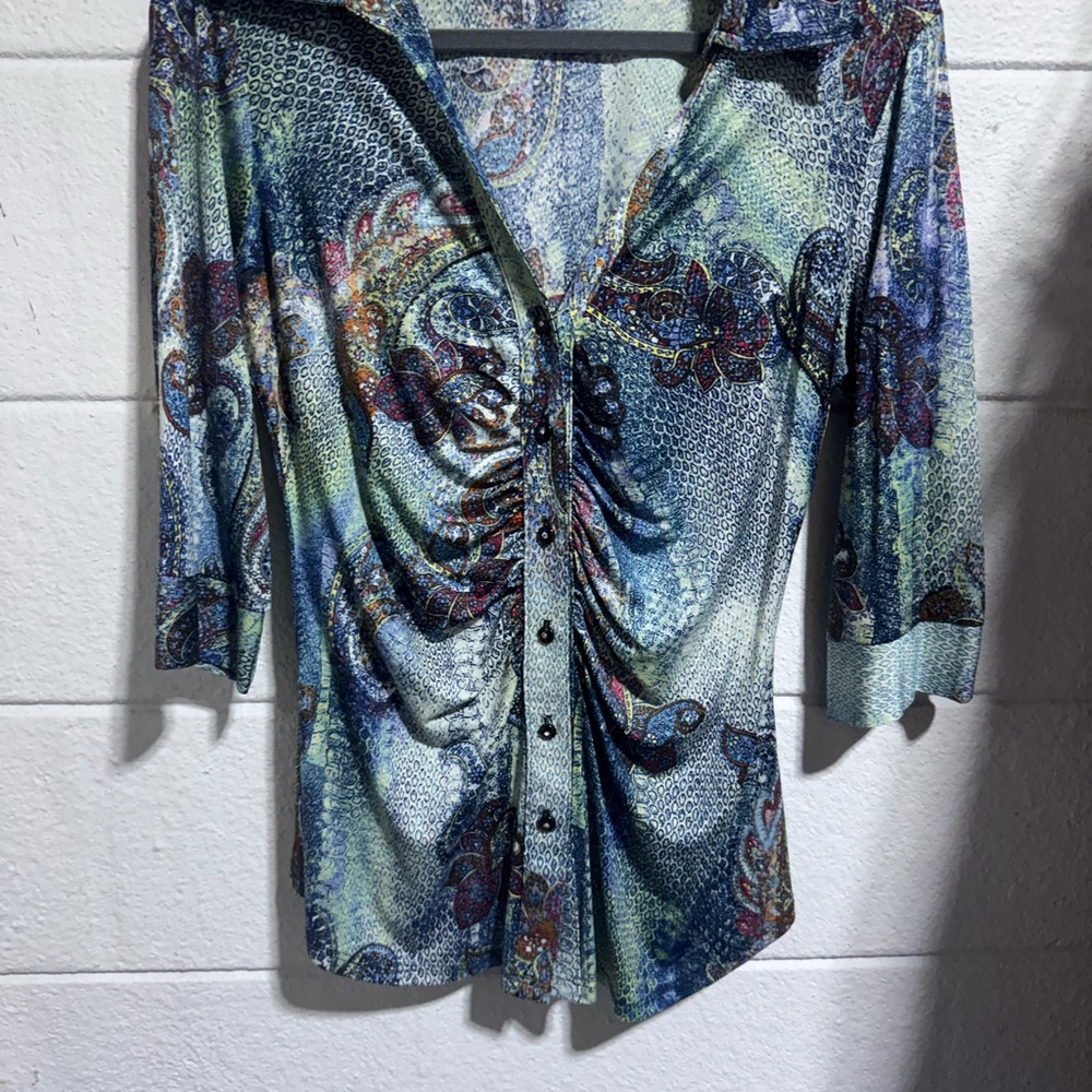 Elegant Blue Paisley Button-Up Blouse